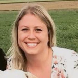 Meet your Posher, Courtney